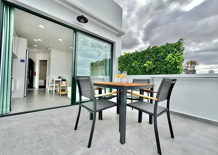 La Gomera Views * アデヘ