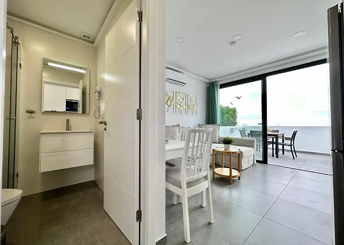 La Gomera Views Адехе