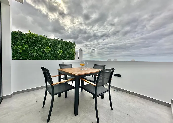 La Gomera Views Адехе