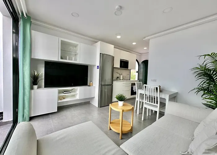 La Gomera Views Апартаменти Адехе